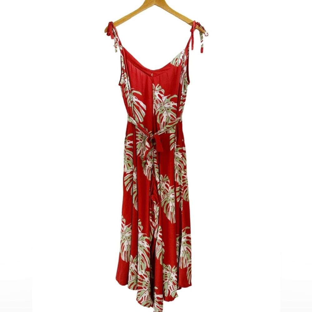 Holoholo Surf 

Nanea Pantsuit - Kalikimaka